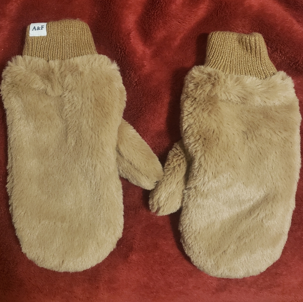 Abercrombie Gloves